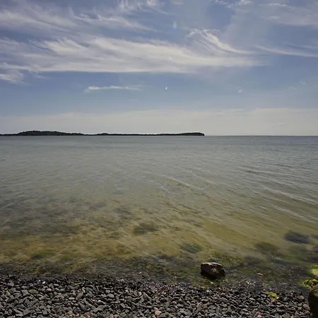 Apartmán Strandnahe Idylle Am Meer, Private Badestelle Mit Strandkorb - Gutshof Ostseeblick Nr 04 Neuendorf (Rugen)