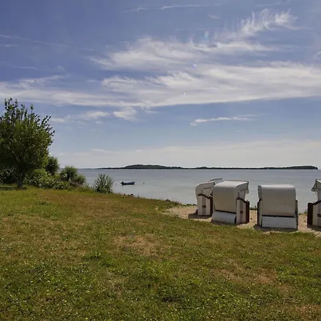Strandnahe Idylle Am Meer, Private Badestelle Mit Strandkorb - Gutshof Ostseeblick Nr 04 * Neuendorf (Rugen)