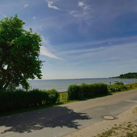Strandnahe Idylle Am Meer, Private Badestelle Mit Strandkorb - Gutshof Ostseeblick Nr 04 Neuendorf (Rugen)