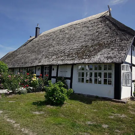 Apartmán Strandnahe Idylle Am Meer, Private Badestelle Mit Strandkorb - Gutshof Ostseeblick Nr 04 Neuendorf (Rugen)